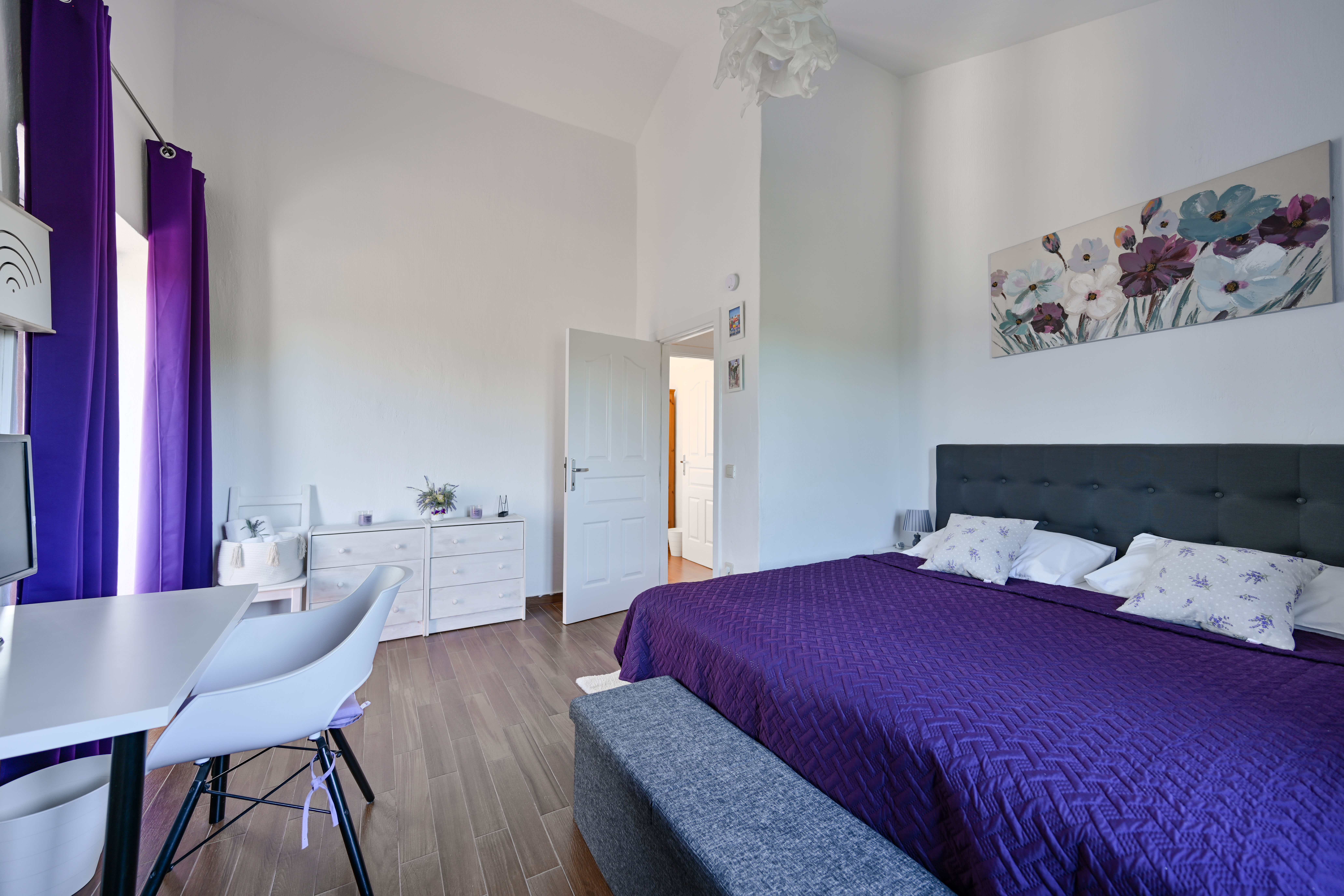 LAVENDER ROOM